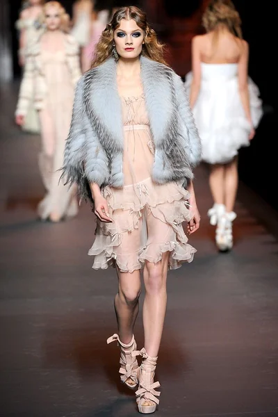 Look 53